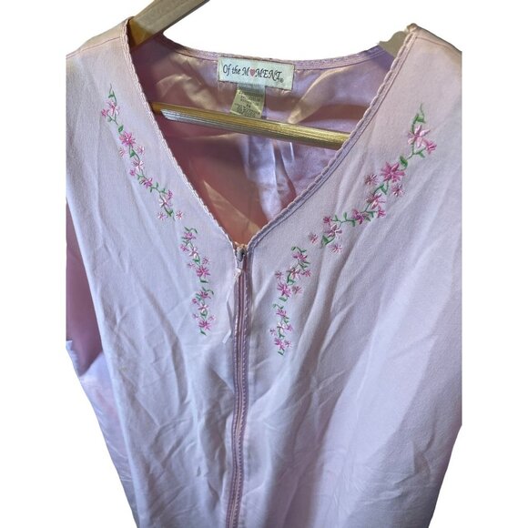 Of the Moment Light Pink Flower Embroidered Full Zip Robe Sz 1X - Picture 4 of 8